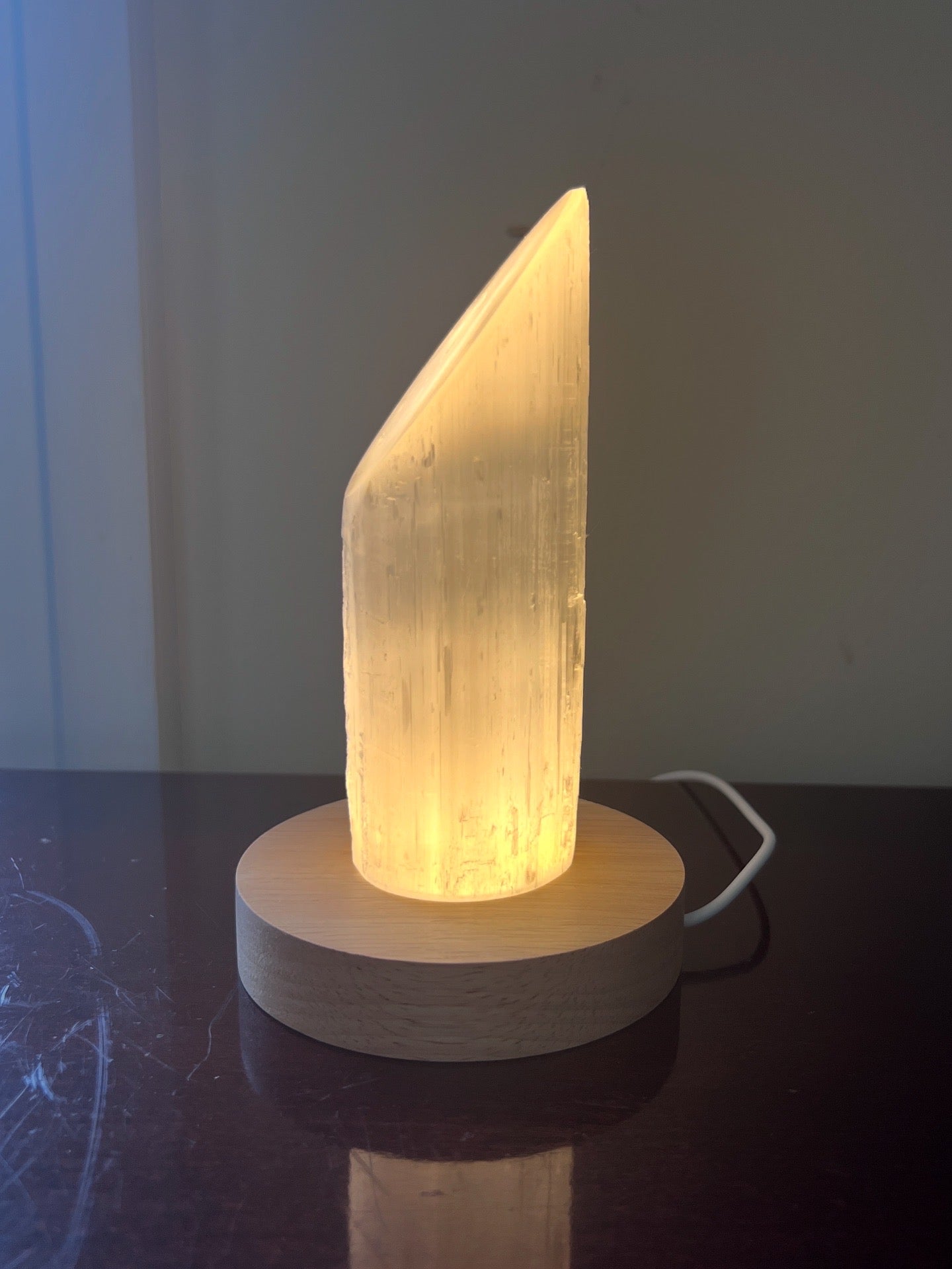 Selenite Lipstick Cylinder & Lamp image 2