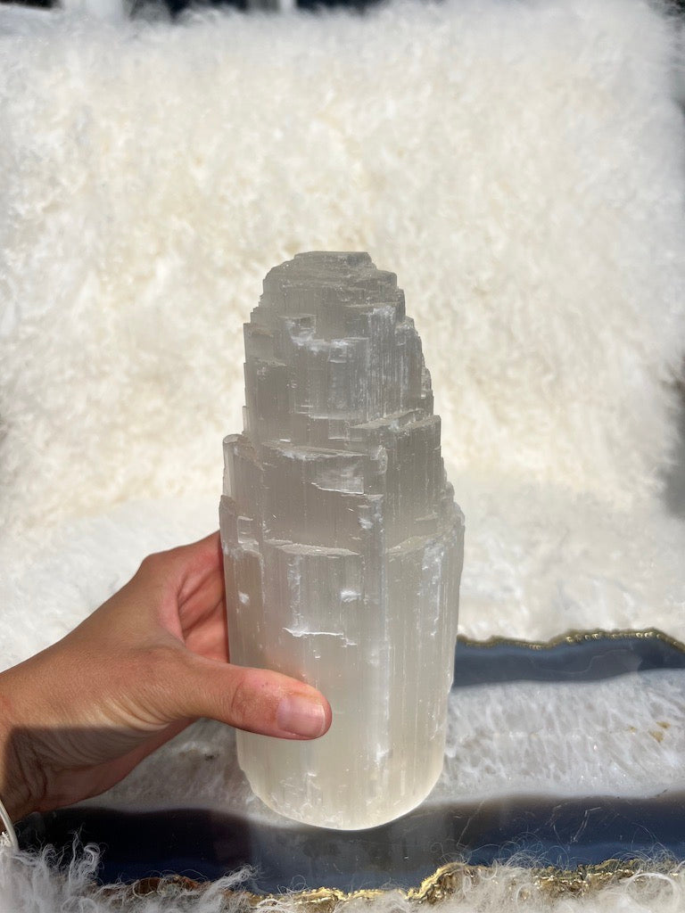 Raw Selenite Skyscraper Lamp image 4