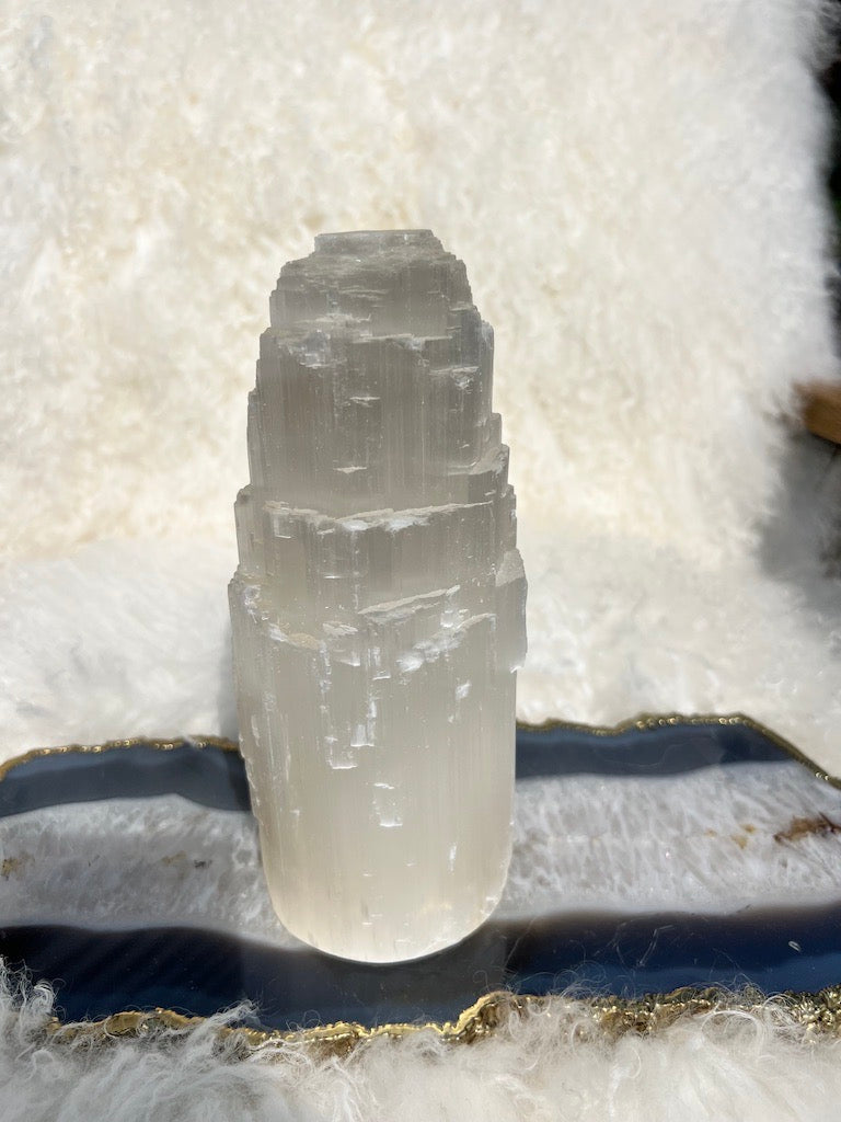 Raw Selenite Skyscraper Lamp image 5