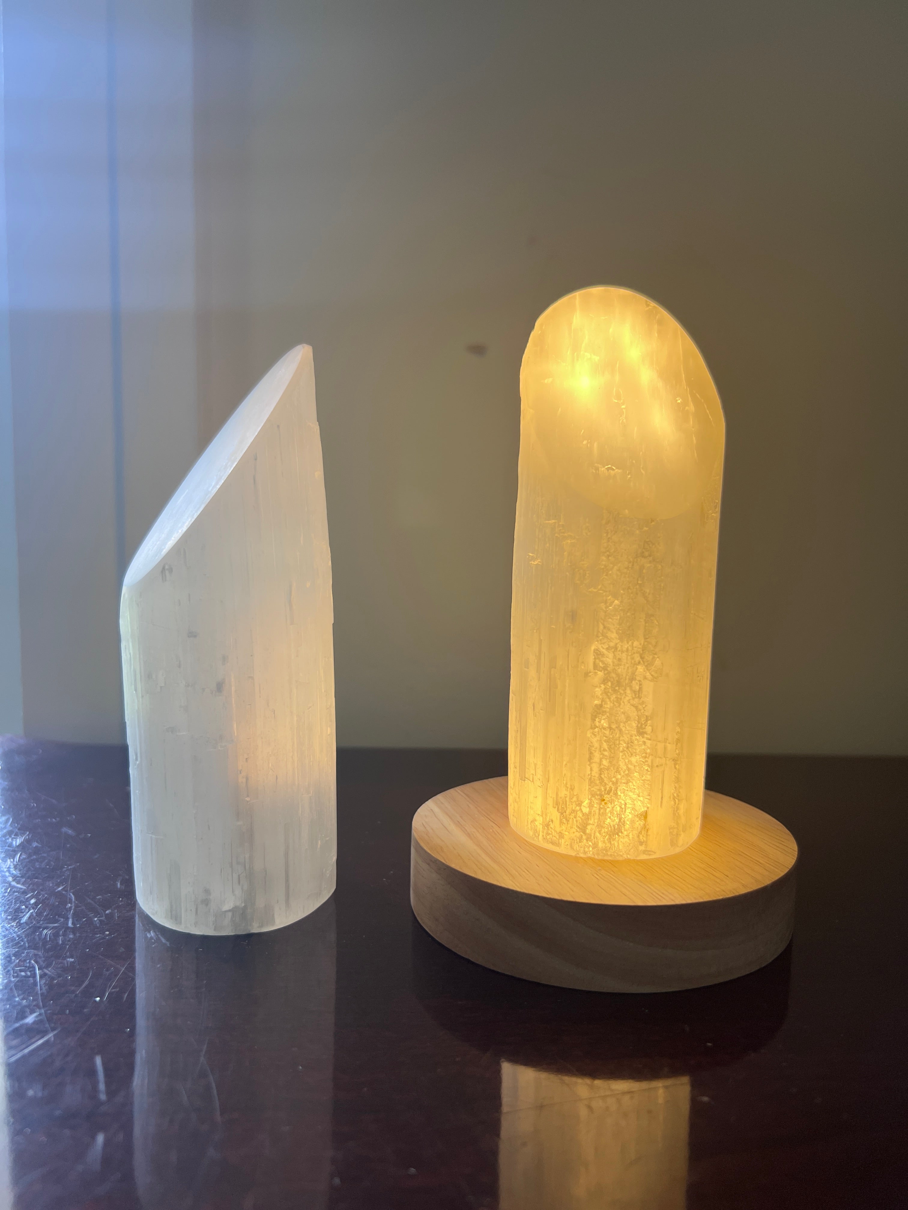 Selenite Lipstick Cylinder & Lamp image 8